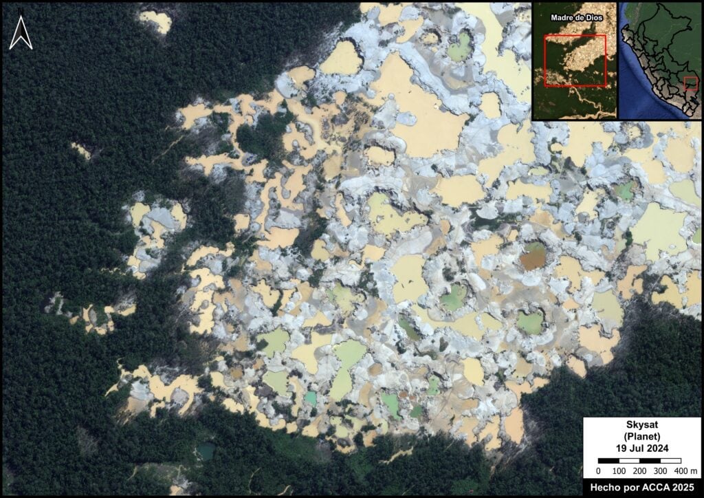 Deforestazione dovuta all’estrazione dell’oro nella zona cuscinetto della Riserva Nazionale di Tambopata, nella regione di Madre de Dios / Credit: MAAO