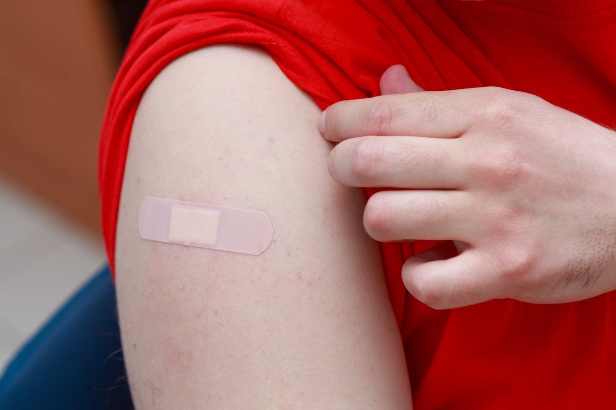 Vaccino antinfluenzale, tre cose da non fare per ridurre gli effetti collaterali