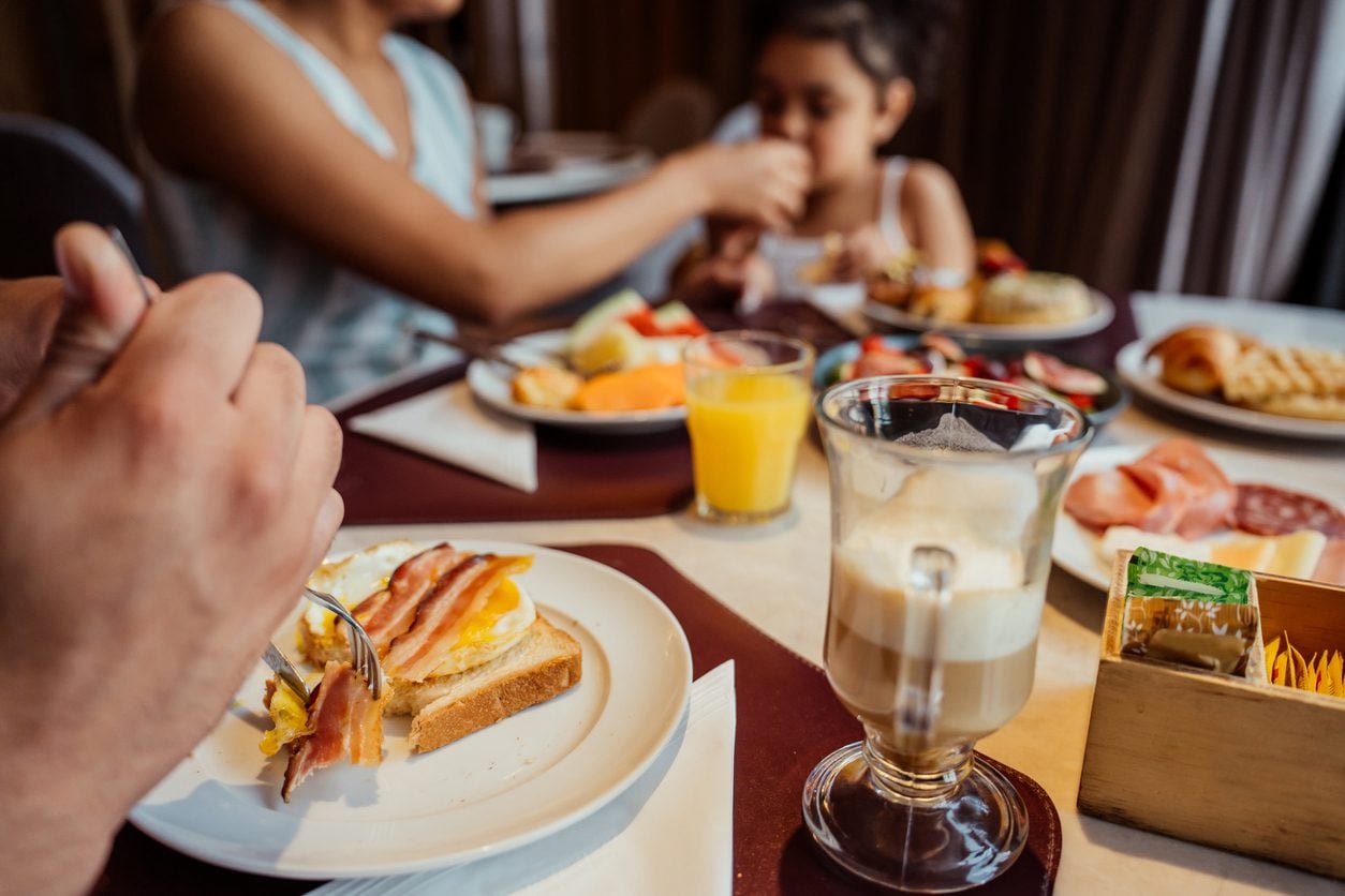 L’orario della colazione può dire molto della tua salute: il segnale da non ignorare