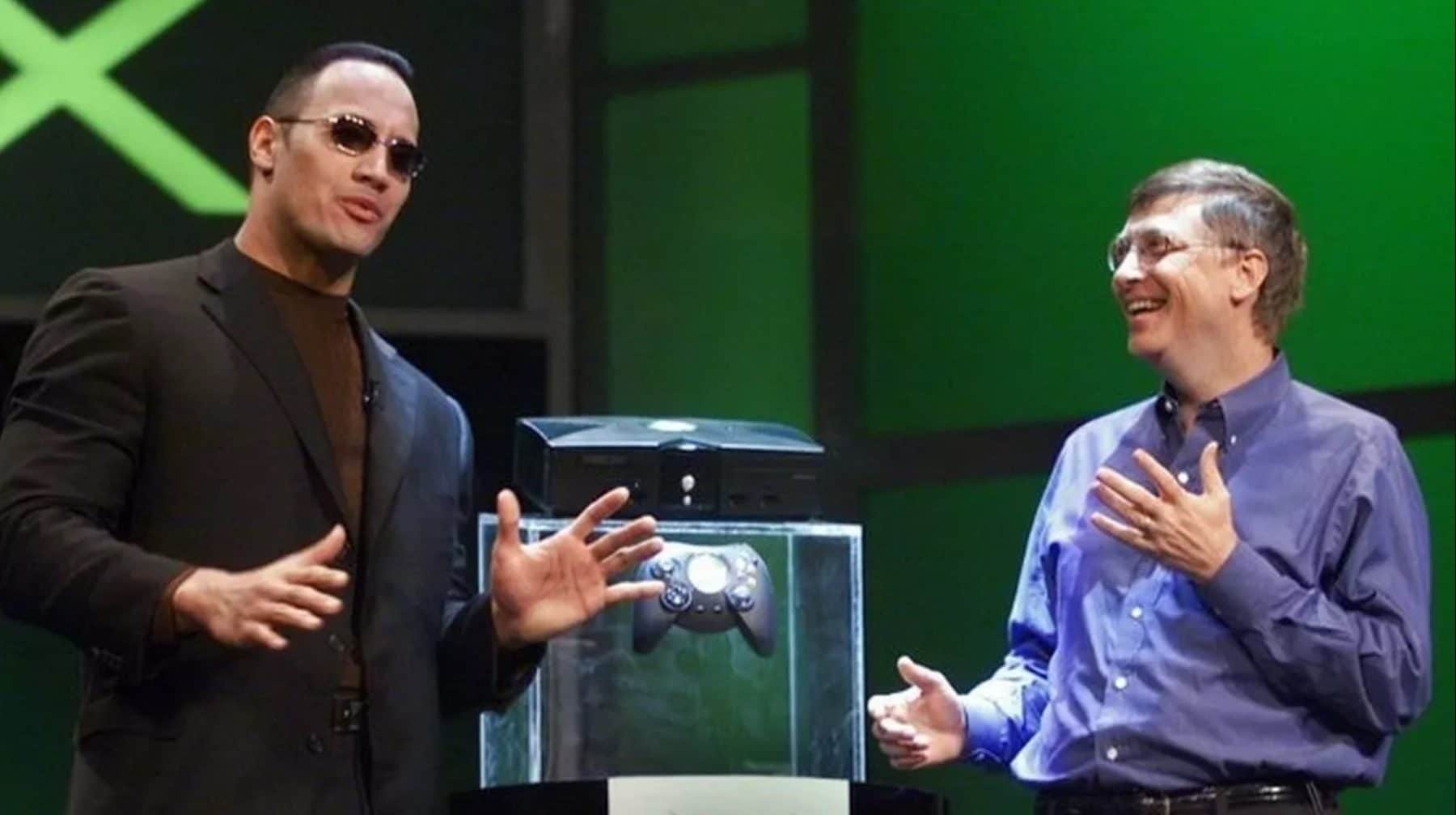 POLITICA E VIDEOGIOCHI | La presentazione di Xbox con Bill Gates e The Rock.
