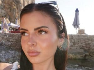 Fingere una disabilità per saltare la fila al parco divertimenti: il caso di Camilla De Pandis