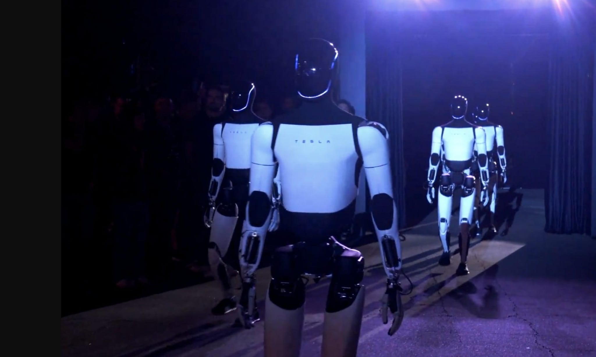 Altro che piani per il futuro, l'IA sta già tagliando posti di lavoro: o almeno viene usata come scusa