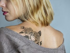 tatuaggio_donna_iStock-944433918-300x225.jpg