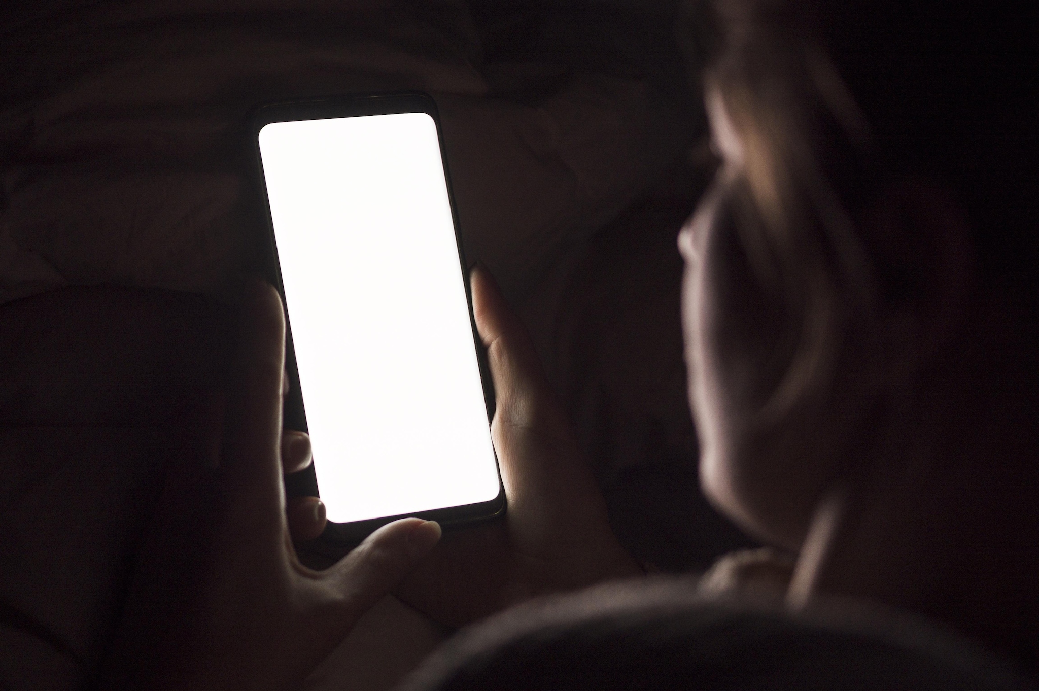 Il caso dei video hot su Facebook: basta cercare una parola per confondere l’algoritmo