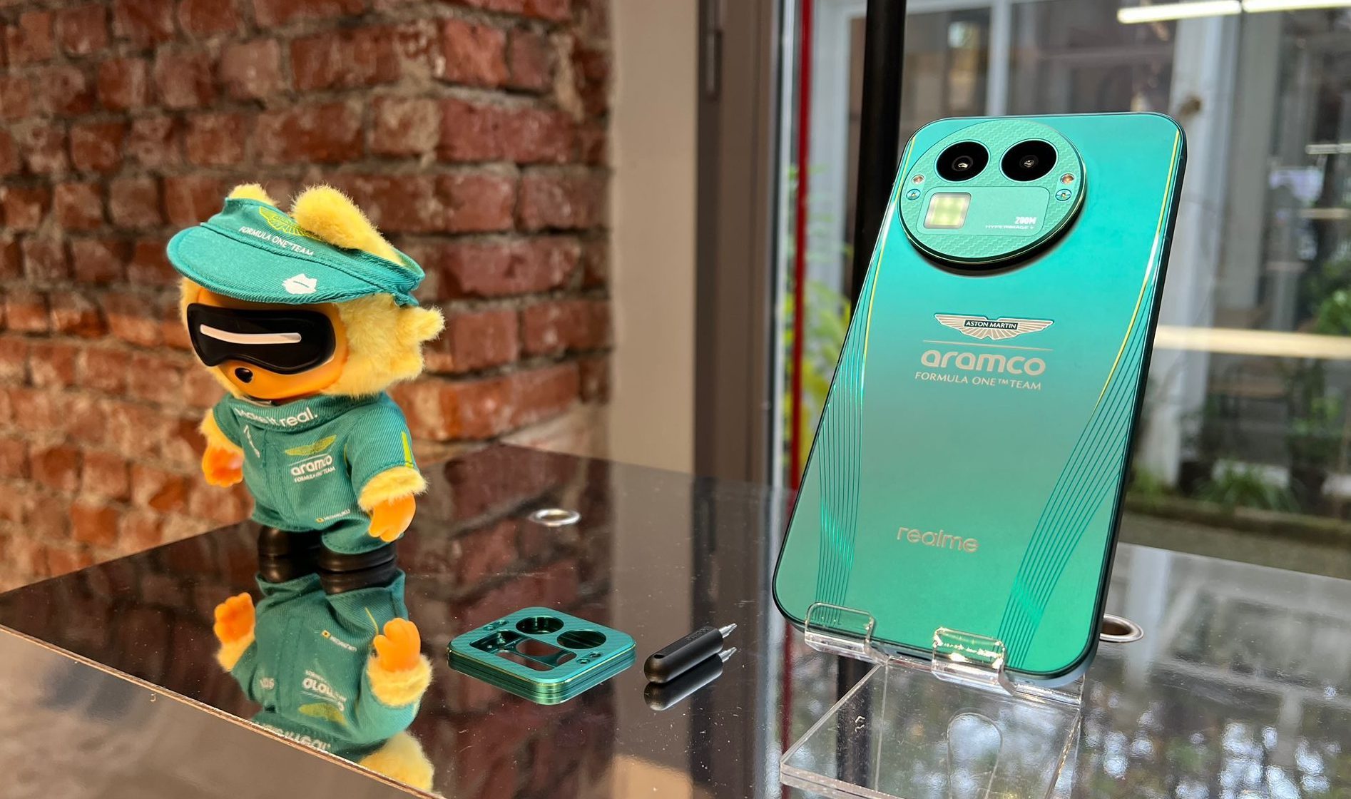 FANPAGE.IT | Realme GT 8 Pro in collaborazione con Aston Martin