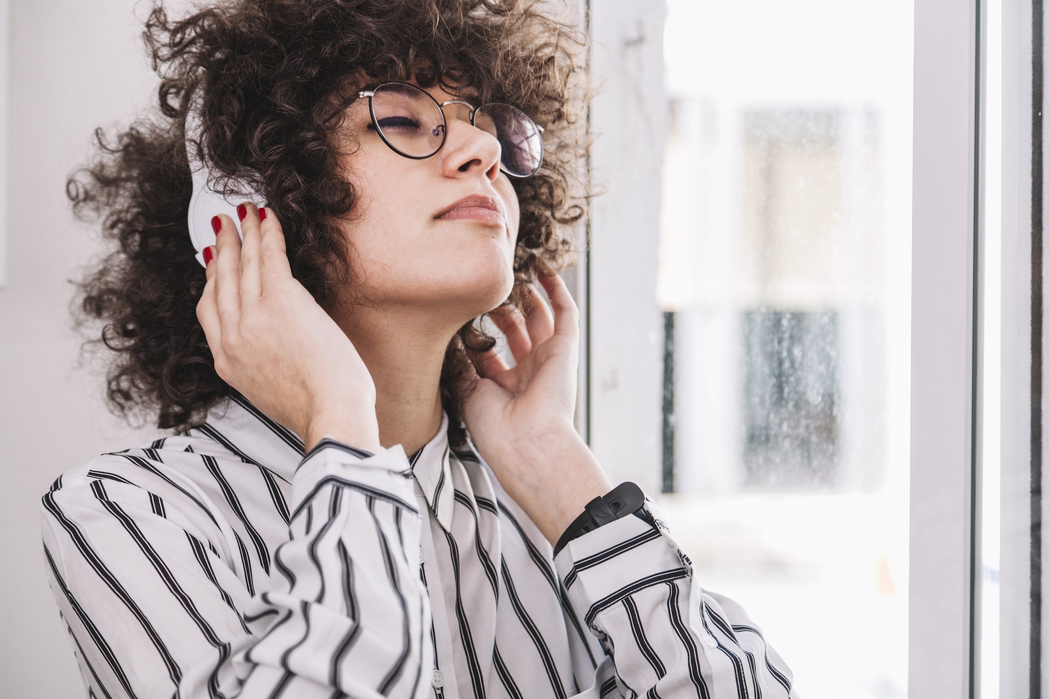 Se hai Spotify o YouTube Music su iPhone potresti avere un rimborso: il calcolo di Altroconsumo