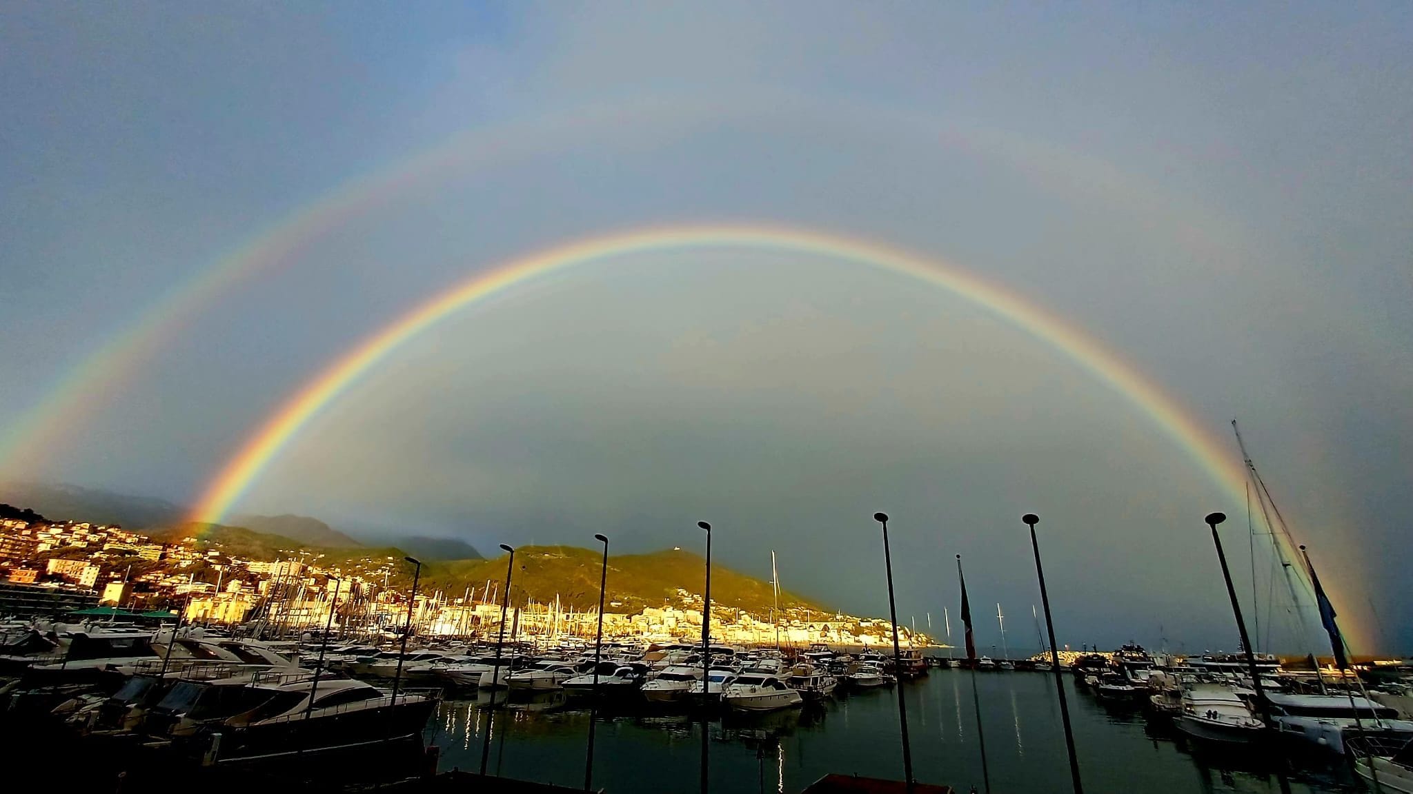 Doppio arcobaleno. Credit: Gabriella Motta