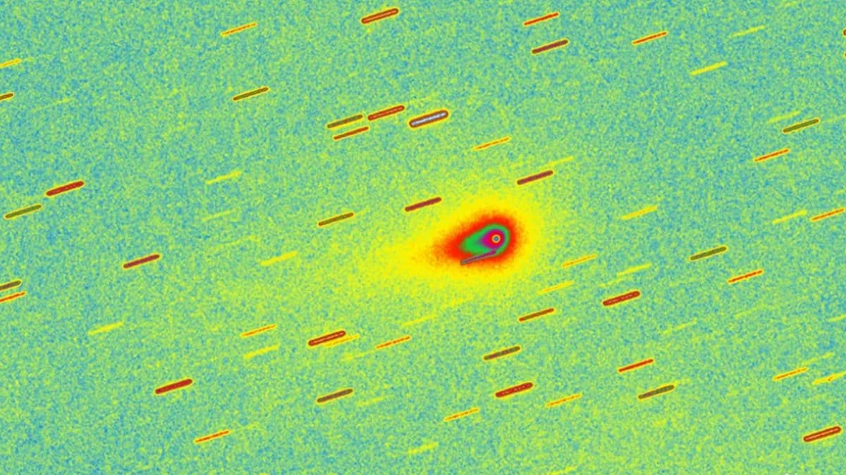 3I/ATLAS ripreso da un piccolo telescopio in Belgio. Credit: Alfons Diepvens