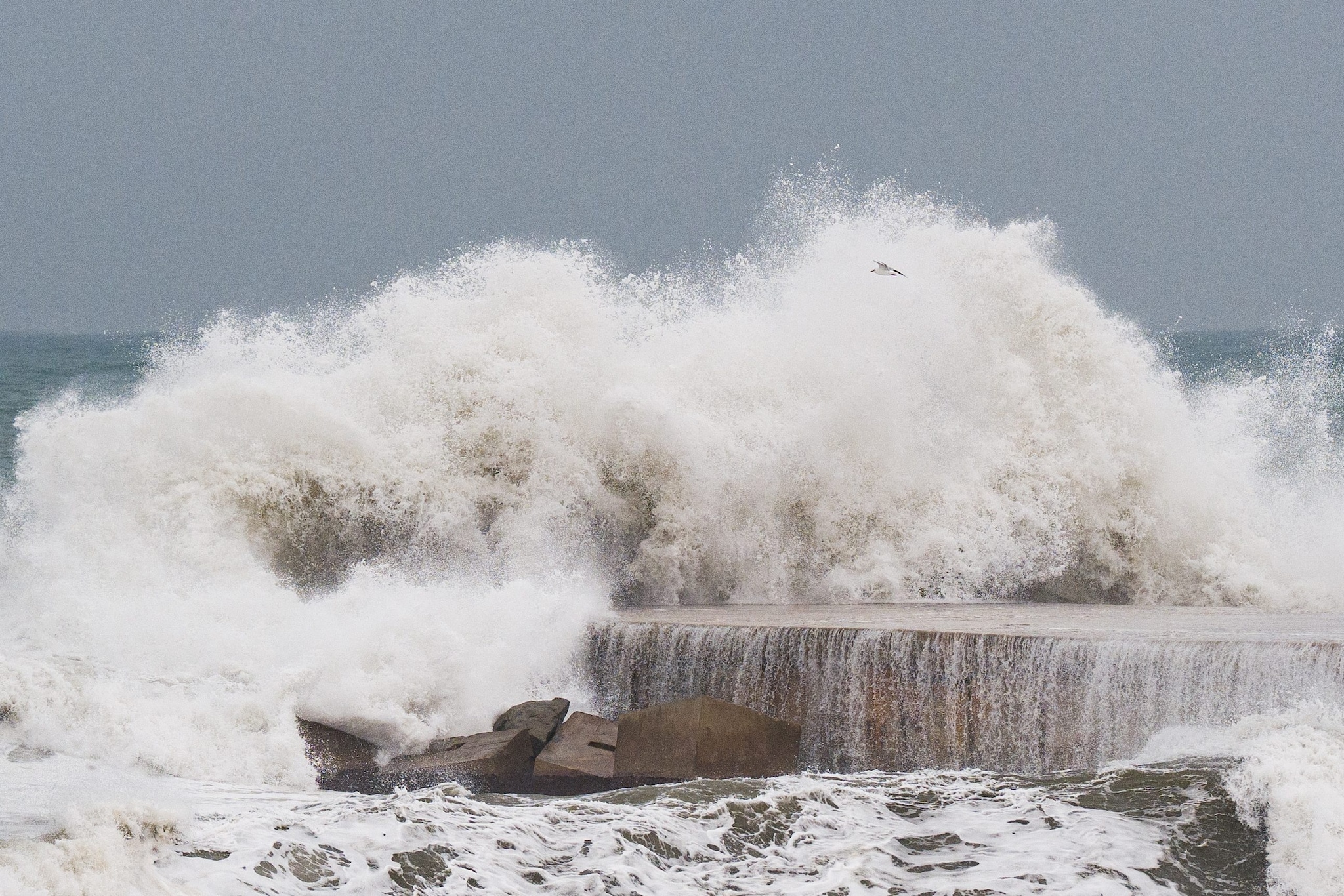 Ciclone Harry: “Tempesta con vento da levante mai vista, scene da tsunami”. La testimonianza dalla Sardegna