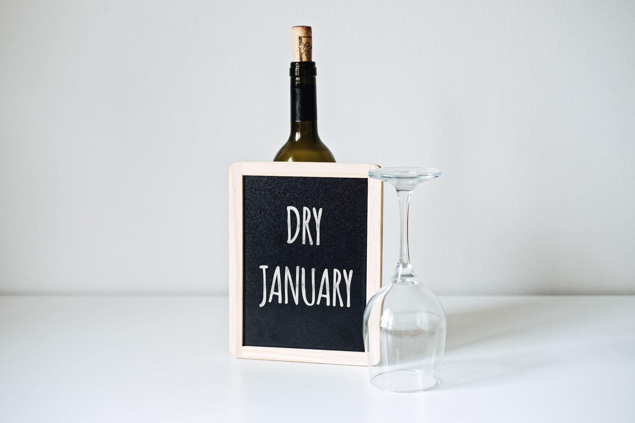 Dry January: cosa succede a corpo e cervello dopo un mese senza alcol