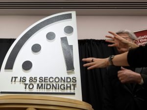 orologio-apocalisse-2026-300x225.jpg