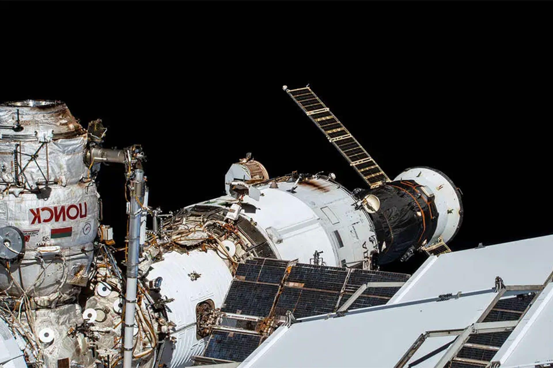 Segmento russo della Stazione Spaziale Internazionale, fermate le perdite: la NASA conferma pressione stabile