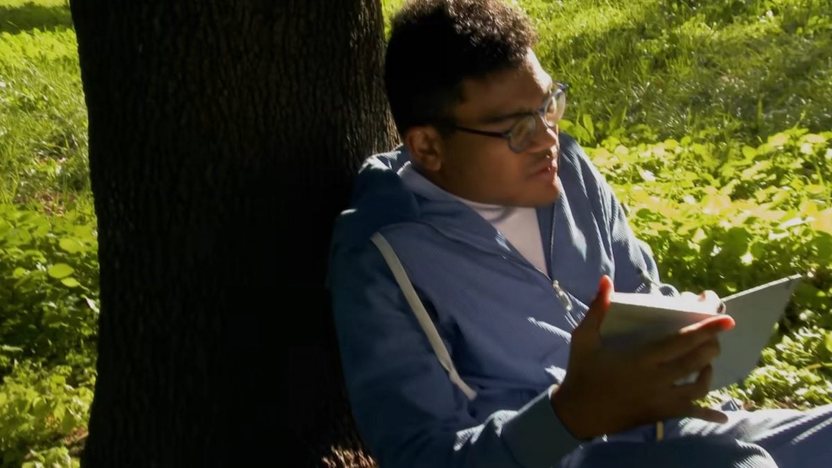 YOUTUBE | Screenshot dal video "Soltero" di Leonardo De Andreis