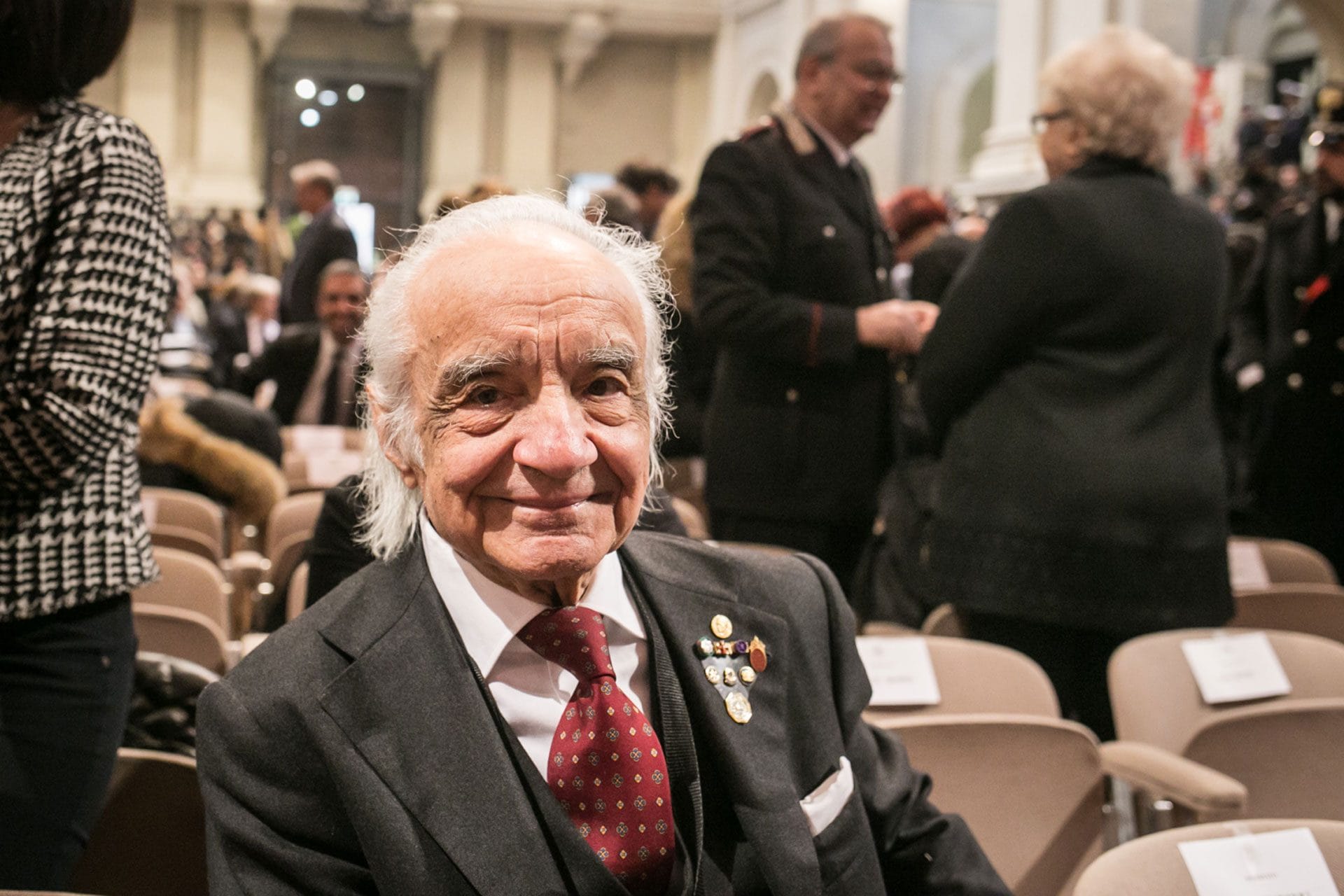 Zichichi e l’antideutone: la scoperta che mostrò che anche l’antimateria può formare nuclei