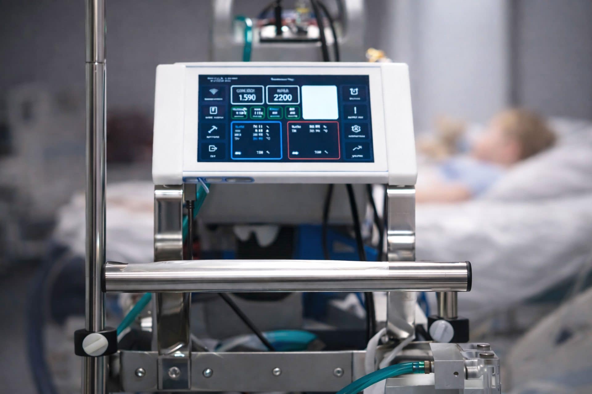 Il bambino del trapianto con il “cuore bruciato” a Napoli: come è mantenuto in vita