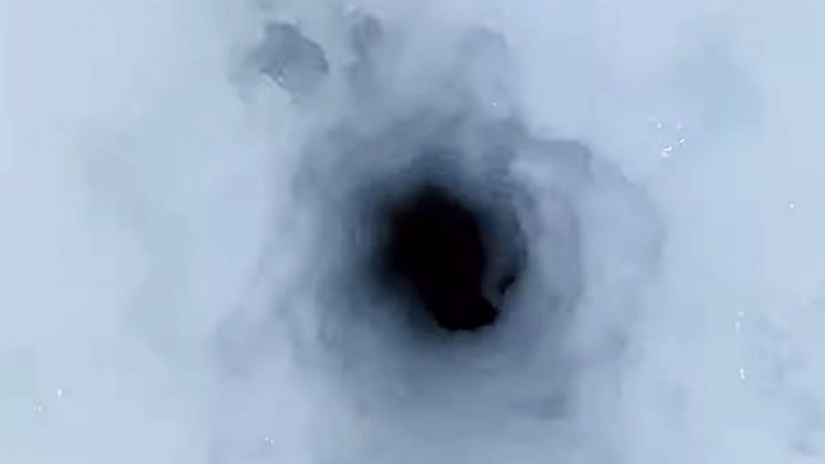 Il buco nel ghiacciaio dell’Apocalisse. Credit: BAS/KOPRI/YouTube