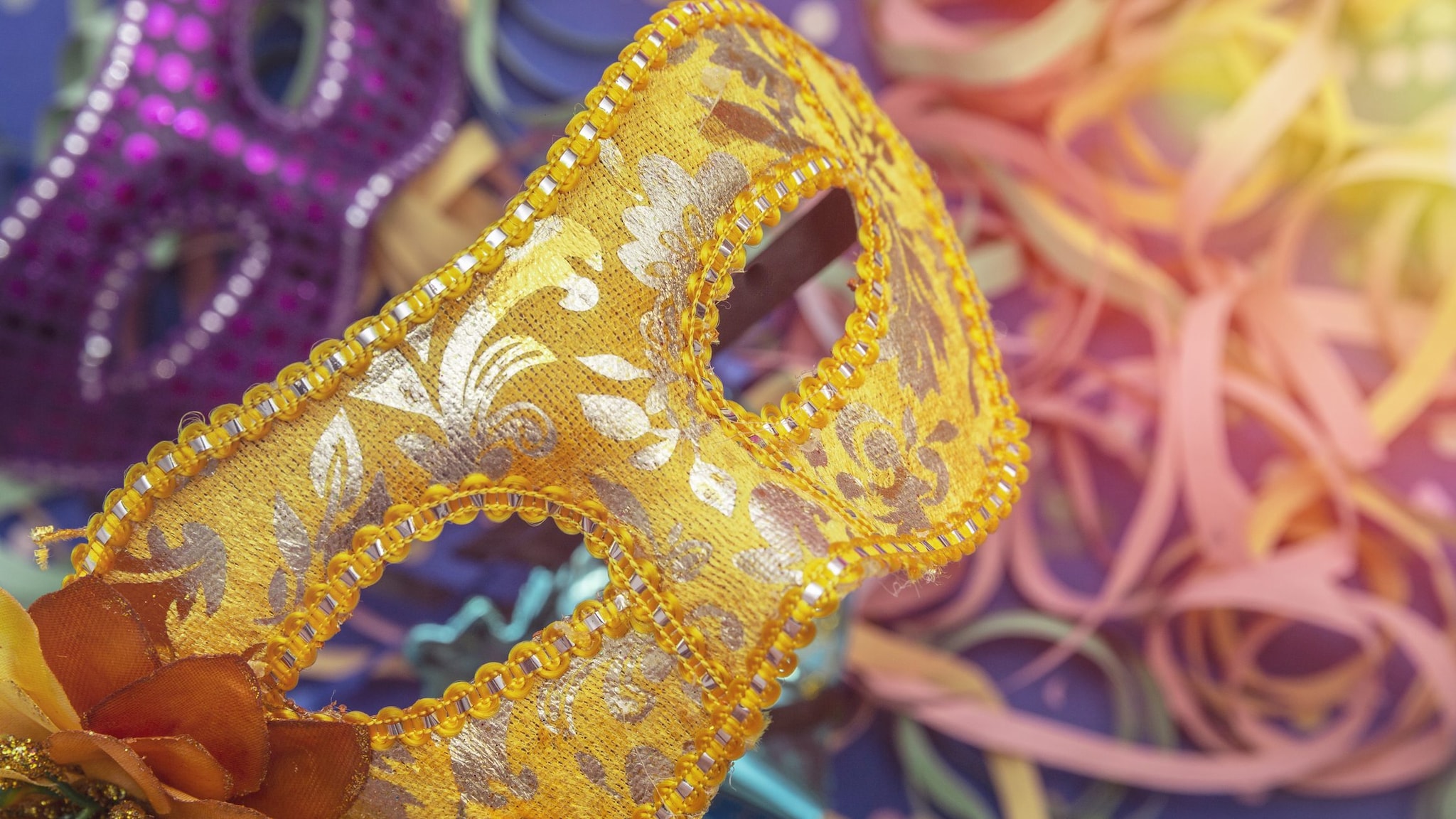 Buona Domenica di Carnevale 2026, immagini e gif divertenti di buongiorno da inviare il 15 febbraio