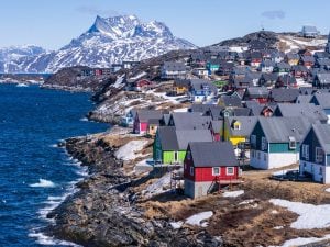 Mentre il mondo affonda, in Groenlandia il mare si abbasserà fino a 4 metri: com’è possibile