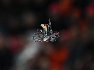 Dietro le quinte dei droni alle Olimpiadi: come fanno i piloti a seguire tutti gli atleti