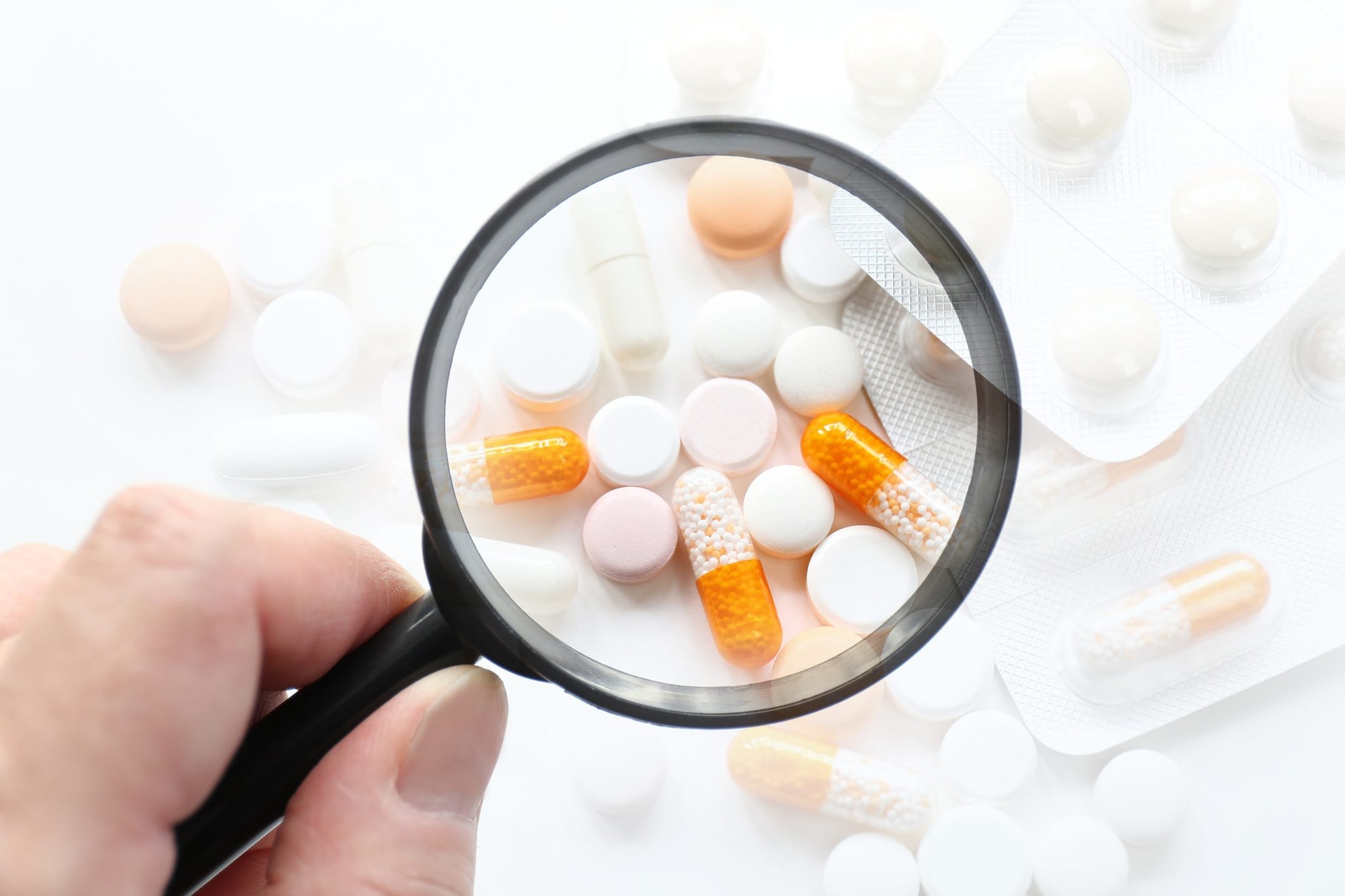 Oltre 100 nuovi farmaci approvati, molti sono antitumorali: quali arriveranno presto in Italia