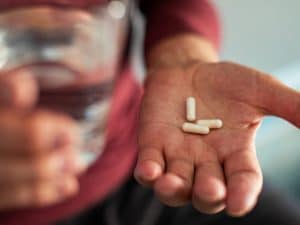 Pillola sperimentale abbatte trigliceridi e colesterolo nel sangue: positivi i primi test sull’uomo