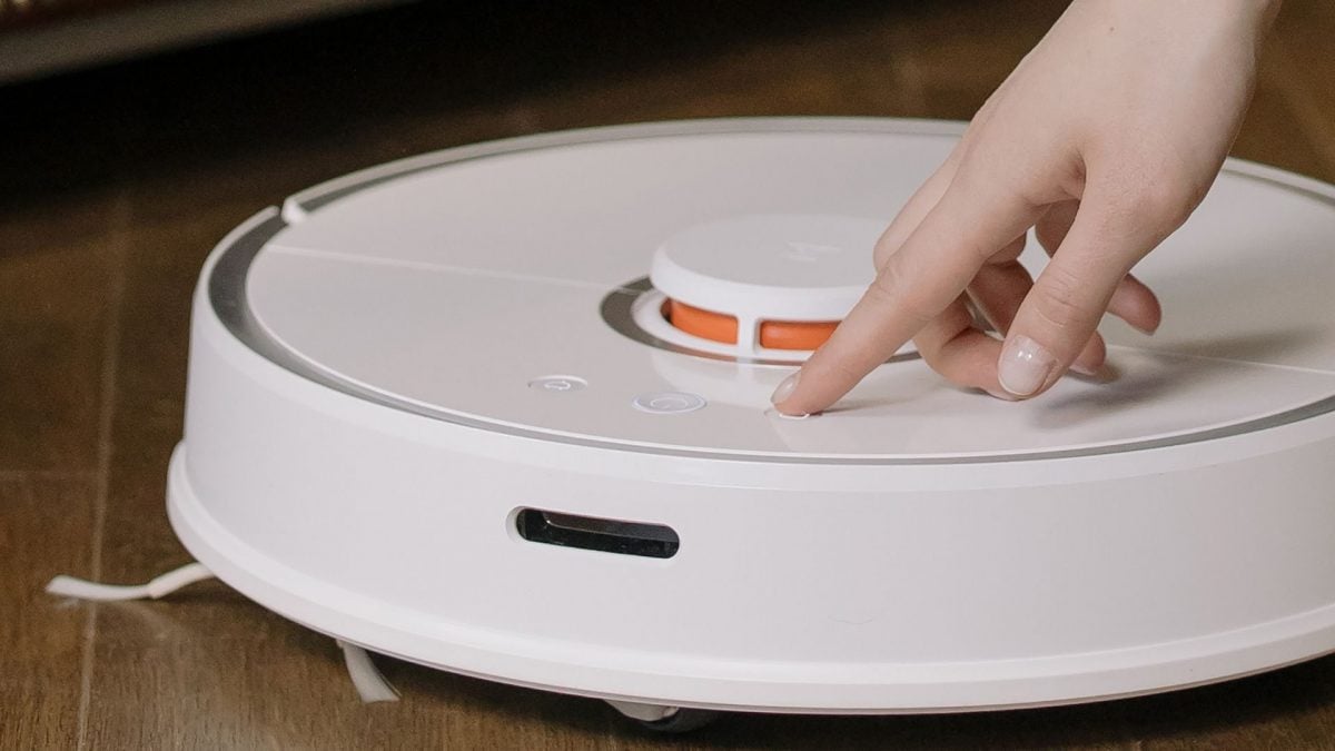 robot aspirapolvere e lavapavimenti