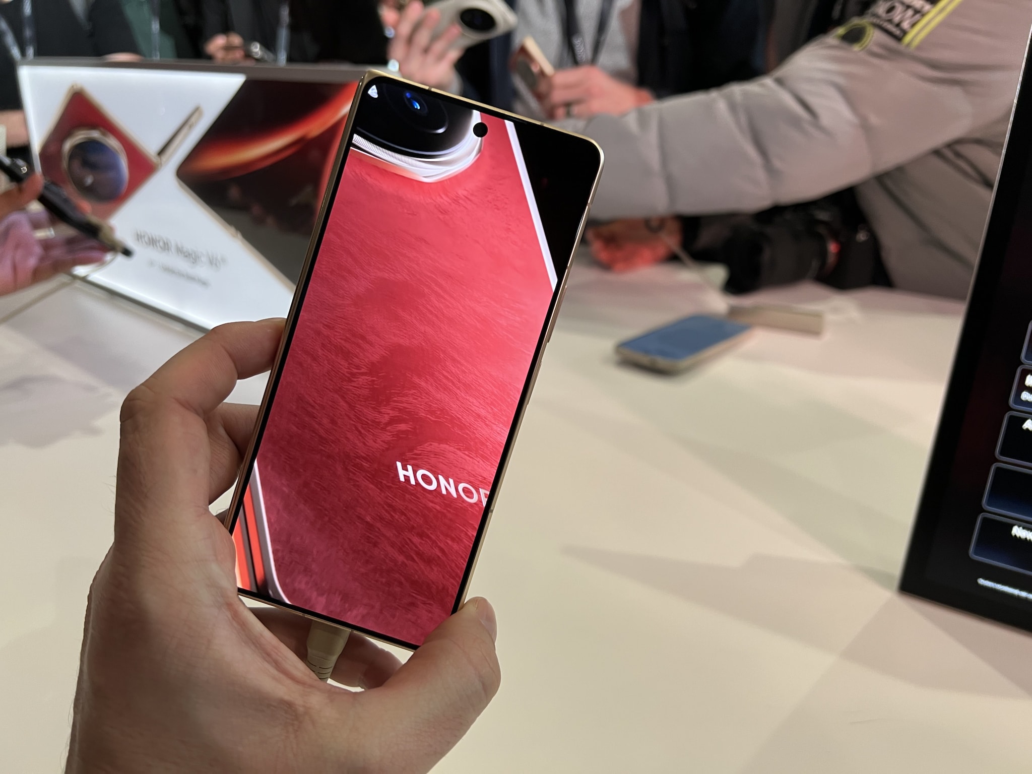 FANPAGE.IT | Honor Magic V6