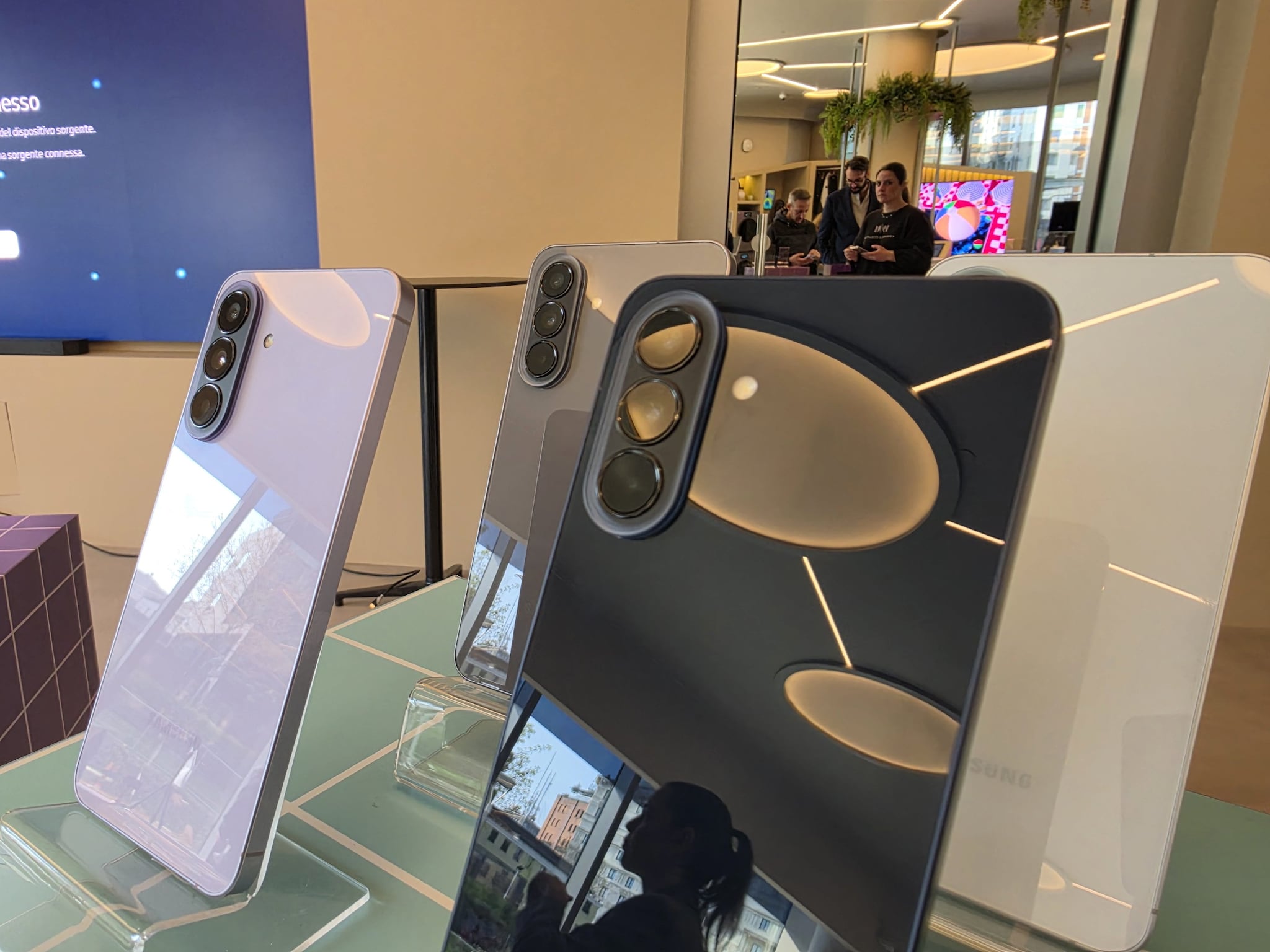 Samsung lancia Galaxy A57 e A37: prezzi, specifiche e prestazioni dei nuovi smartphone di fascia media