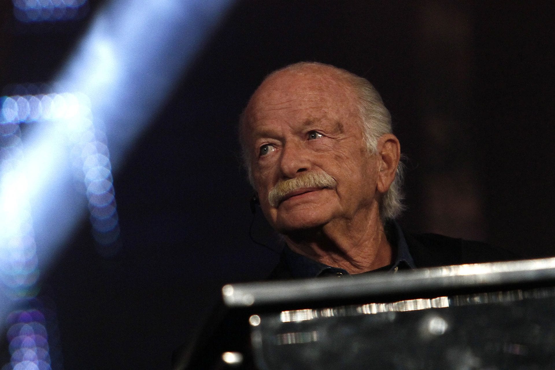 Gino Paoli e il proiettile vicino al cuore: come è sopravvissuto per oltre 60 anni, la spiegazione medica