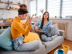 Le persone stressanti potrebbero farci invecchiare più in fretta: anche di 9 mesi secondo un nuovo studio