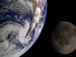 Scoperta tra Terra e Luna una “cavità” di radiazione: fino al 20% in meno di raggi cosmici