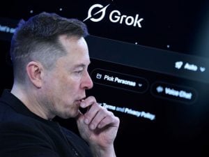 Elon Musk assume in Italia per potenziare Grok: l’annuncio di Stroppa e le posizioni aperte su xAI