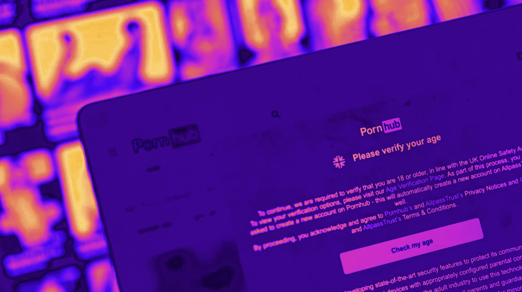 Siti per adulti, l'accesso all'app per la verifica dell'età richiede i documenti: il prototipo UE