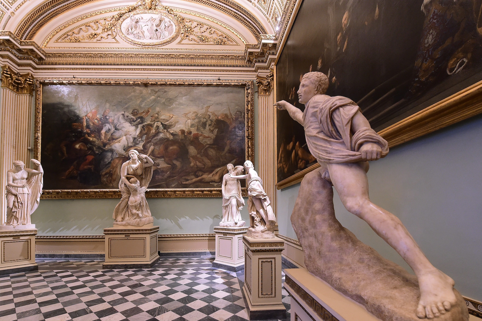 Gli Uffizi smentiscono l'attacco informatico: "Nessun furto, le opere in banca per lavori di manutenzione"