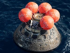 Artemis 2, stanotte la navetta Orion della NASA rientra sulla Terra: come seguirla in diretta