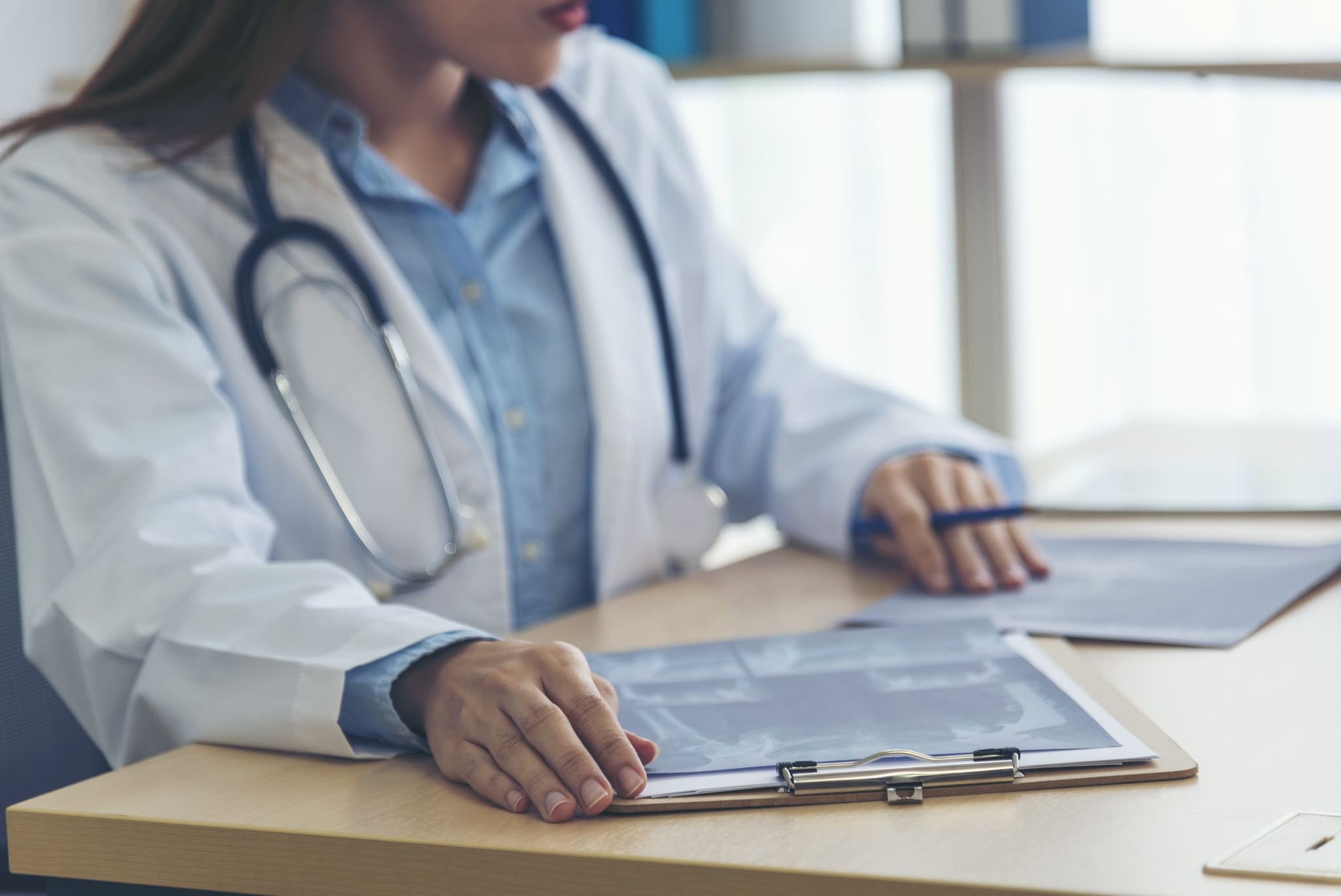 Cancro al colon, la diagnosi di Fiona Fleming: “Sono un medico di base, non pensavo potesse colpire me”