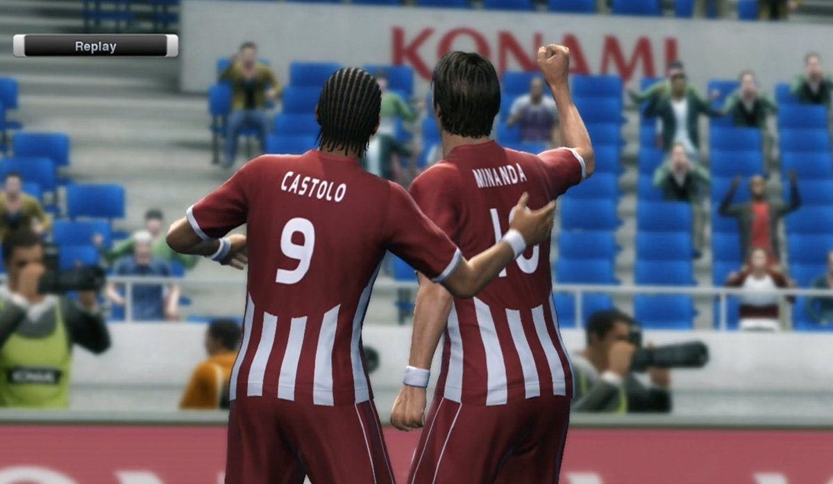 La nostalgia per PES, pubblicato un manga in cui il protagonista si reincarna dentro il videogioco