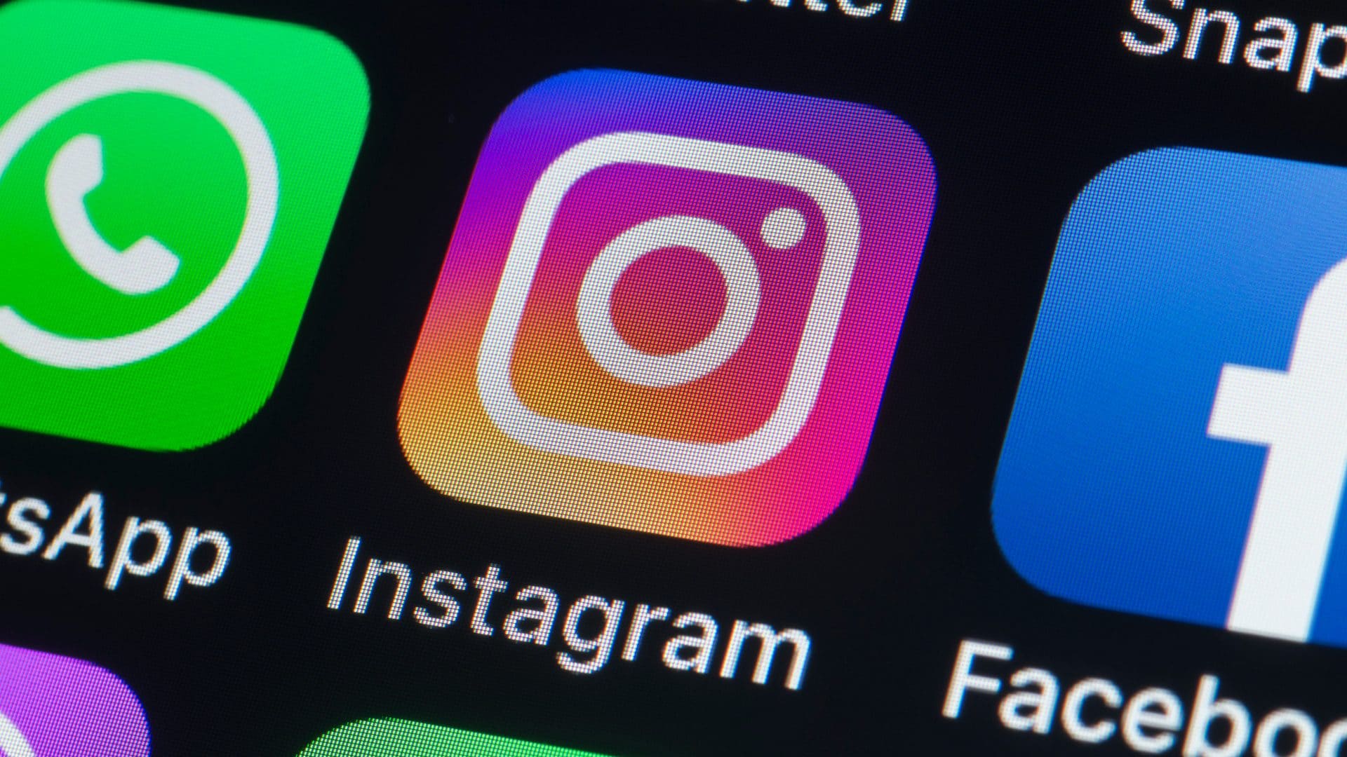 Instagram, da oggi in Italia gli account 13+ per adolescenti con limiti ispirati ai rating dei film