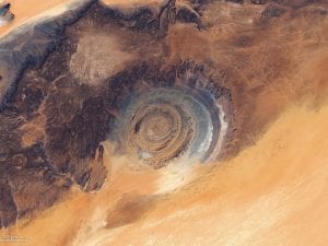 Occhio del Sahara, nuova foto NASA: rivela i processi geologici della struttura visibile dallo spazio
