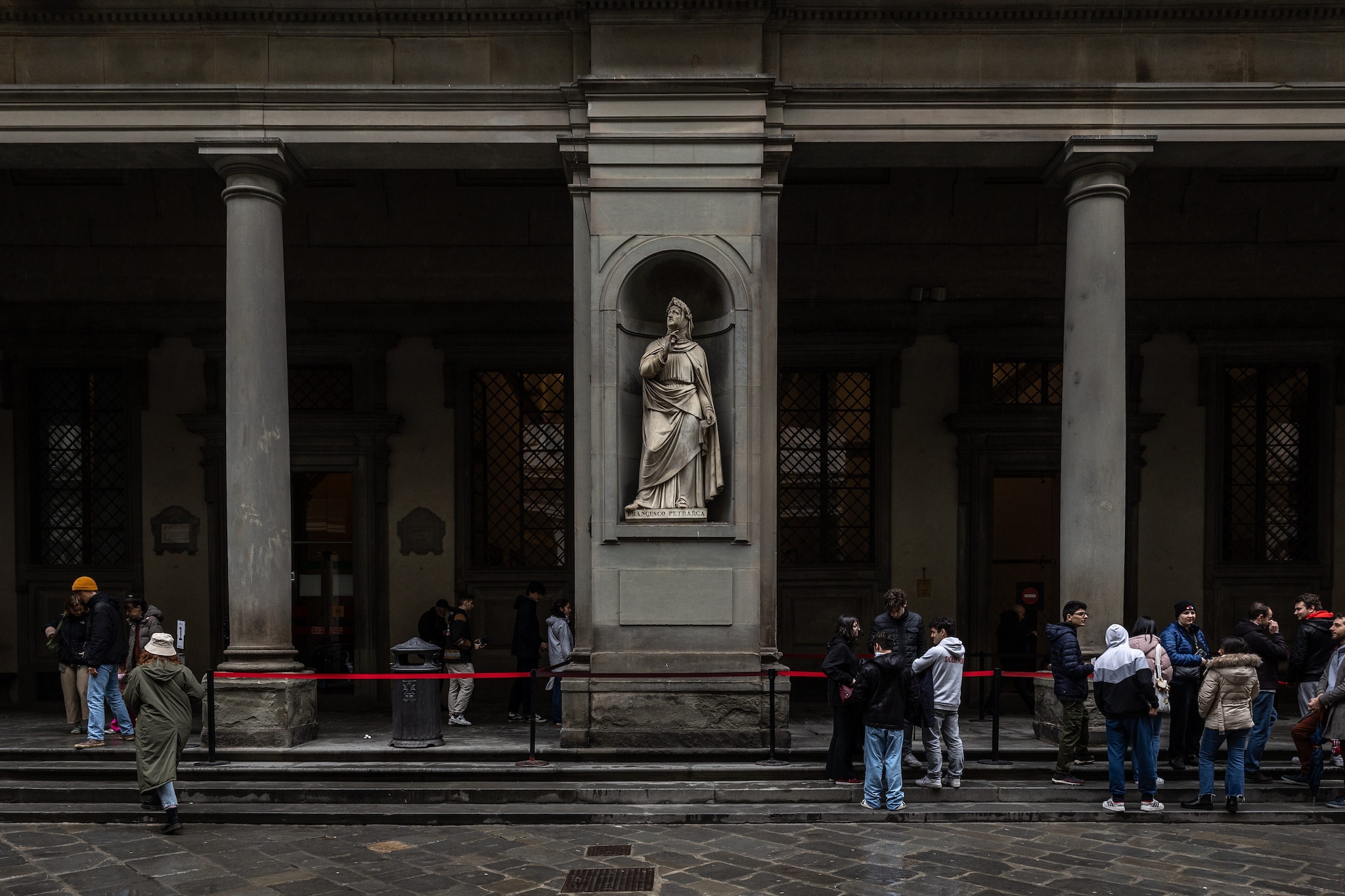 Gli Uffizi di Firenze sotto attacco hacker: sale chiuse e Tesoro dei Granduchi nel caveau di Bankitalia