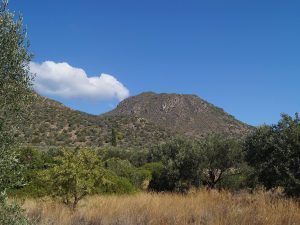 In Grecia un vulcano inattivo da 100.000 anni non ha mai smesso di accumulare magma: la storia di Methana