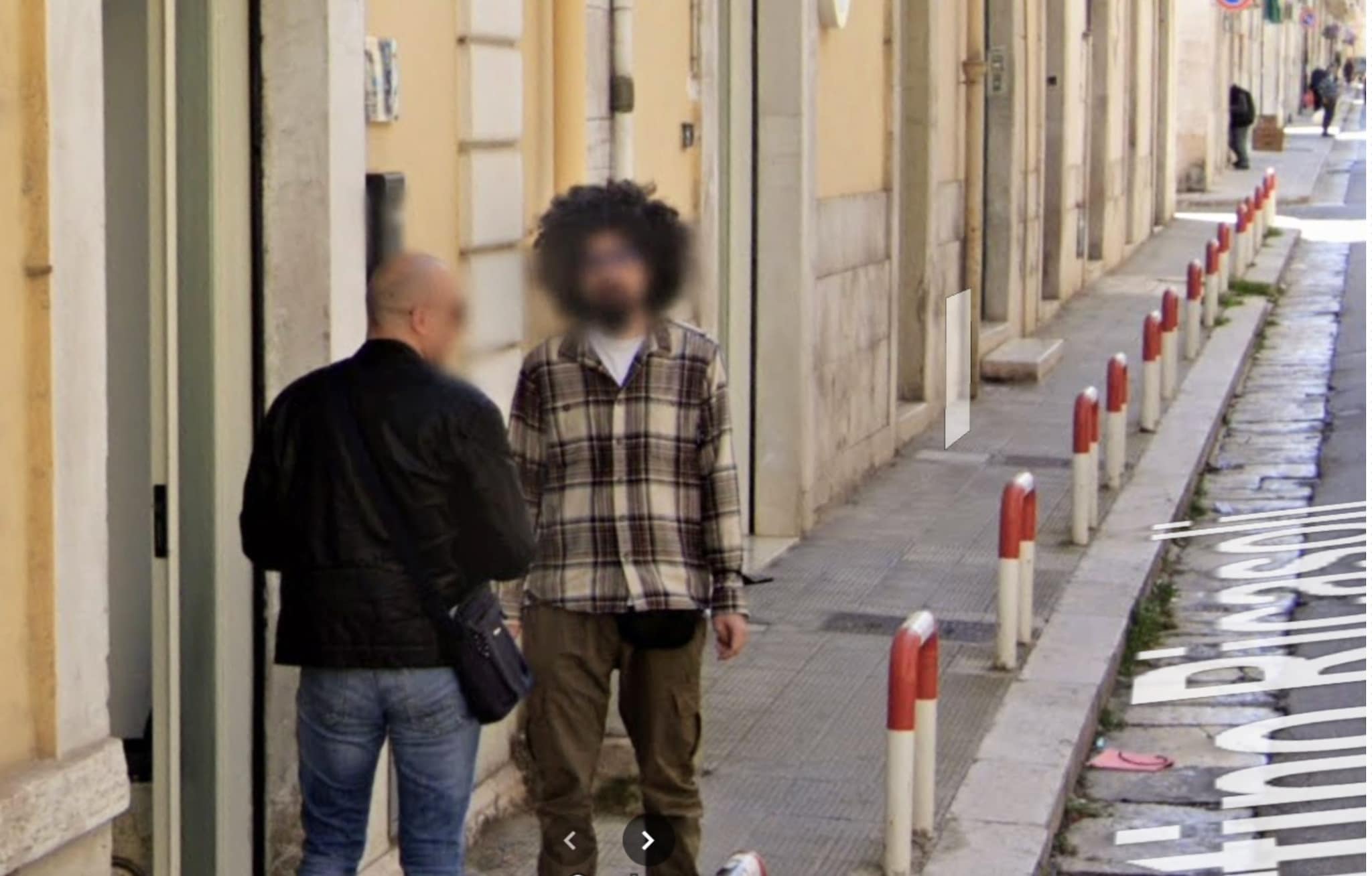 “Ho trovato Caparezza su Google Maps”: abbiamo analizzato la foto scattata a Molfetta e finita in rete