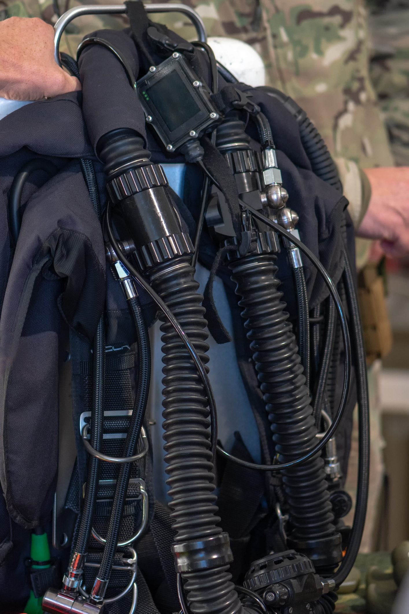 Dettaglio dell’attrezzatura del sistema rebreather