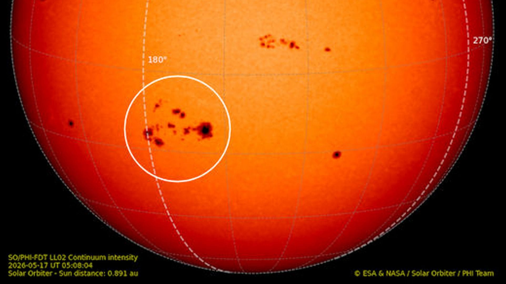 Sul lato nascosto del Sole c'è una macchia solare colossale: “Visibile da Marte, tra 5-6 giorni punterà la Terra”