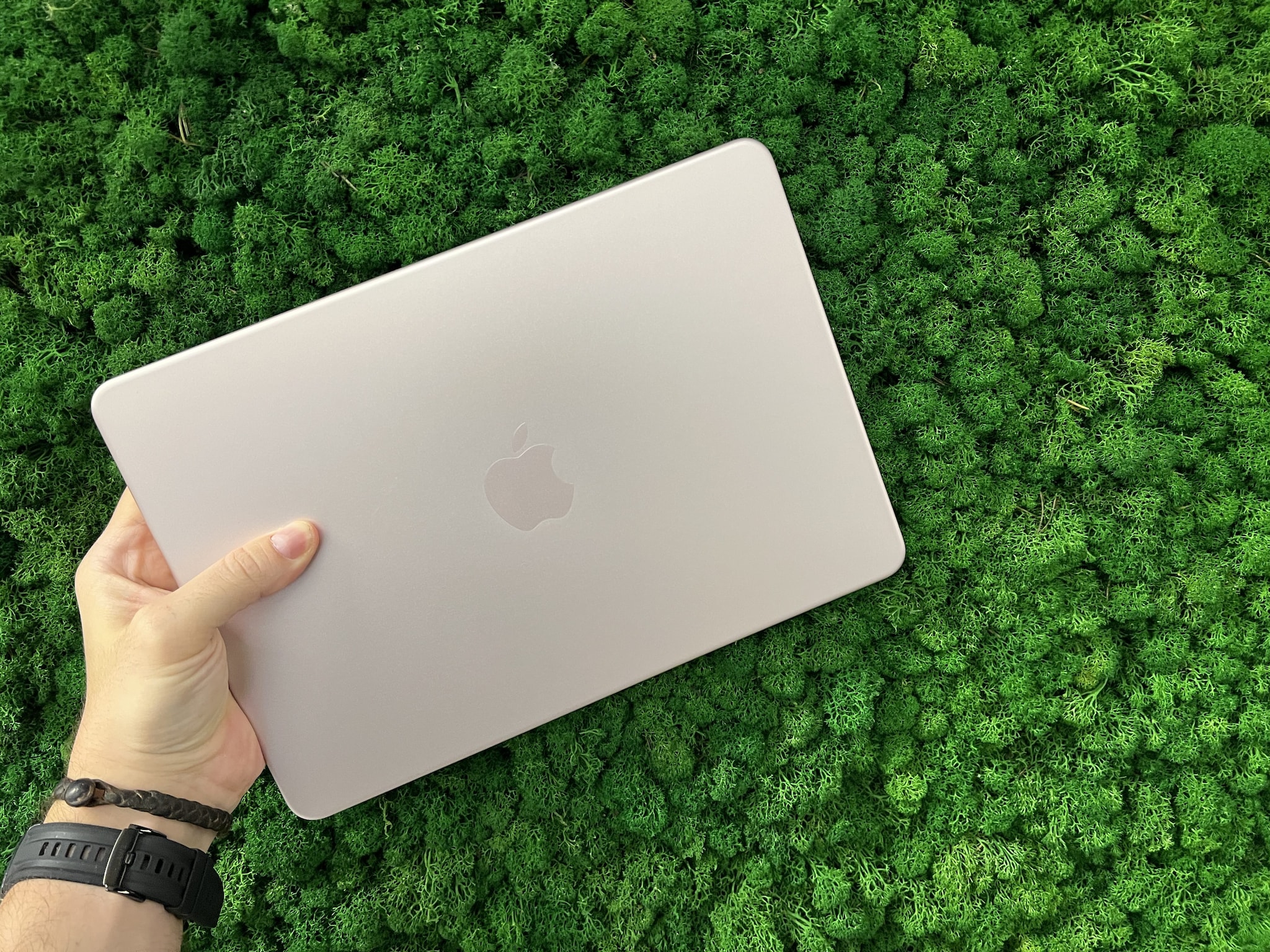 FANPAGE.IT | MacBook Neo in versione Pink