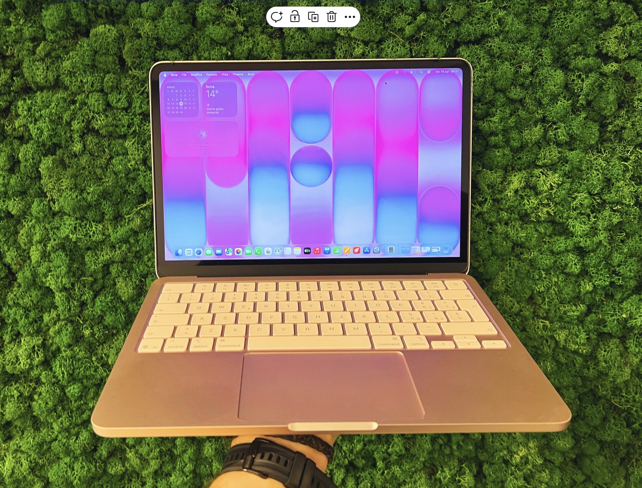 Il MacBook Neo in tre settimane ha venduto 1,1 milioni di unità: lo abbiamo provato
