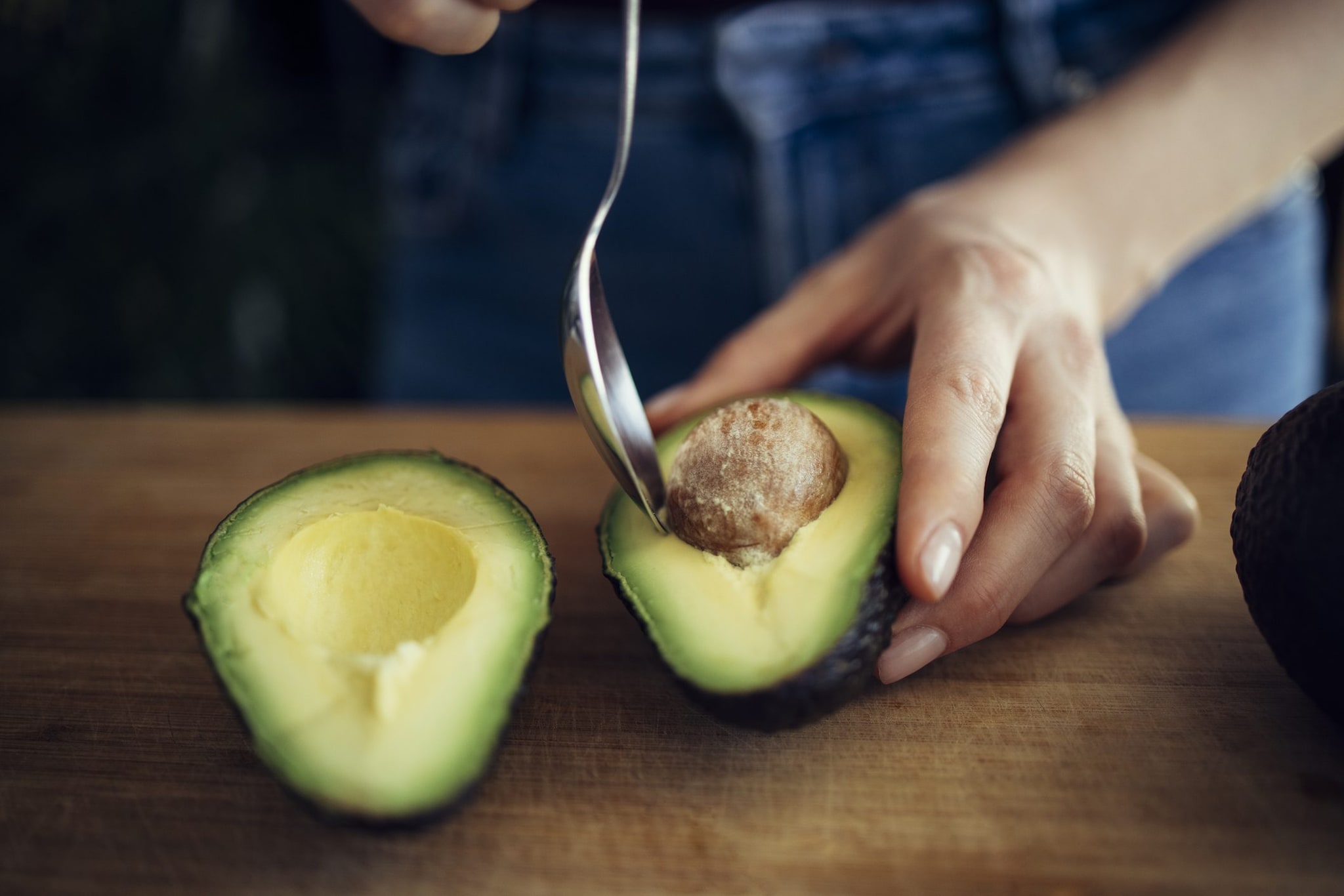 Attenzione al trucco dell’avocado fresco su TikTok: la FDA avverte sui rischi per la salute