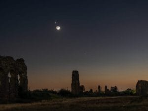 Congiunzione astrale tra Luna e Venere