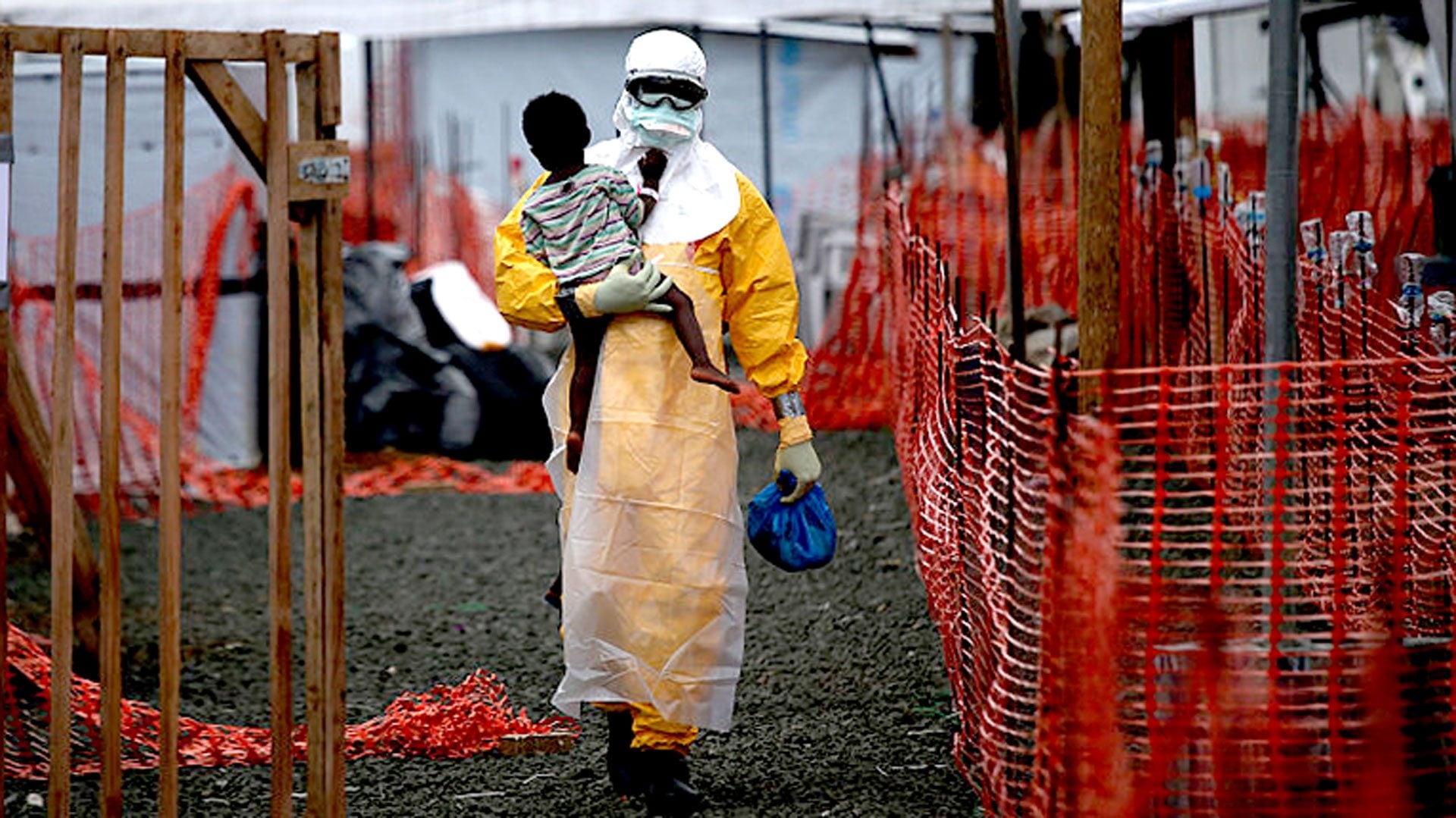Ebola, Unicef: “Oltre mille casi in RDC, un quarto dei morti sono bambini”