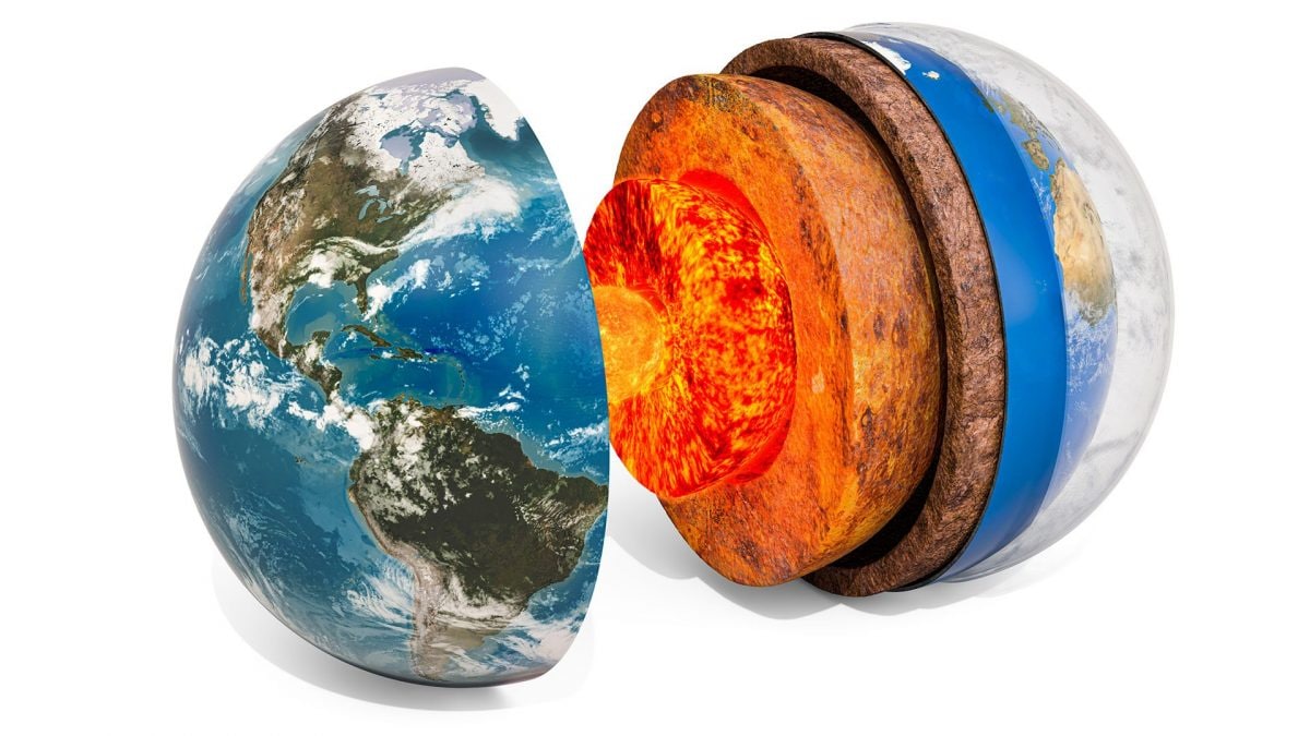 I vari "gusci" della Terra, dal nucleo interno all’atmosfera. Credit: iStock